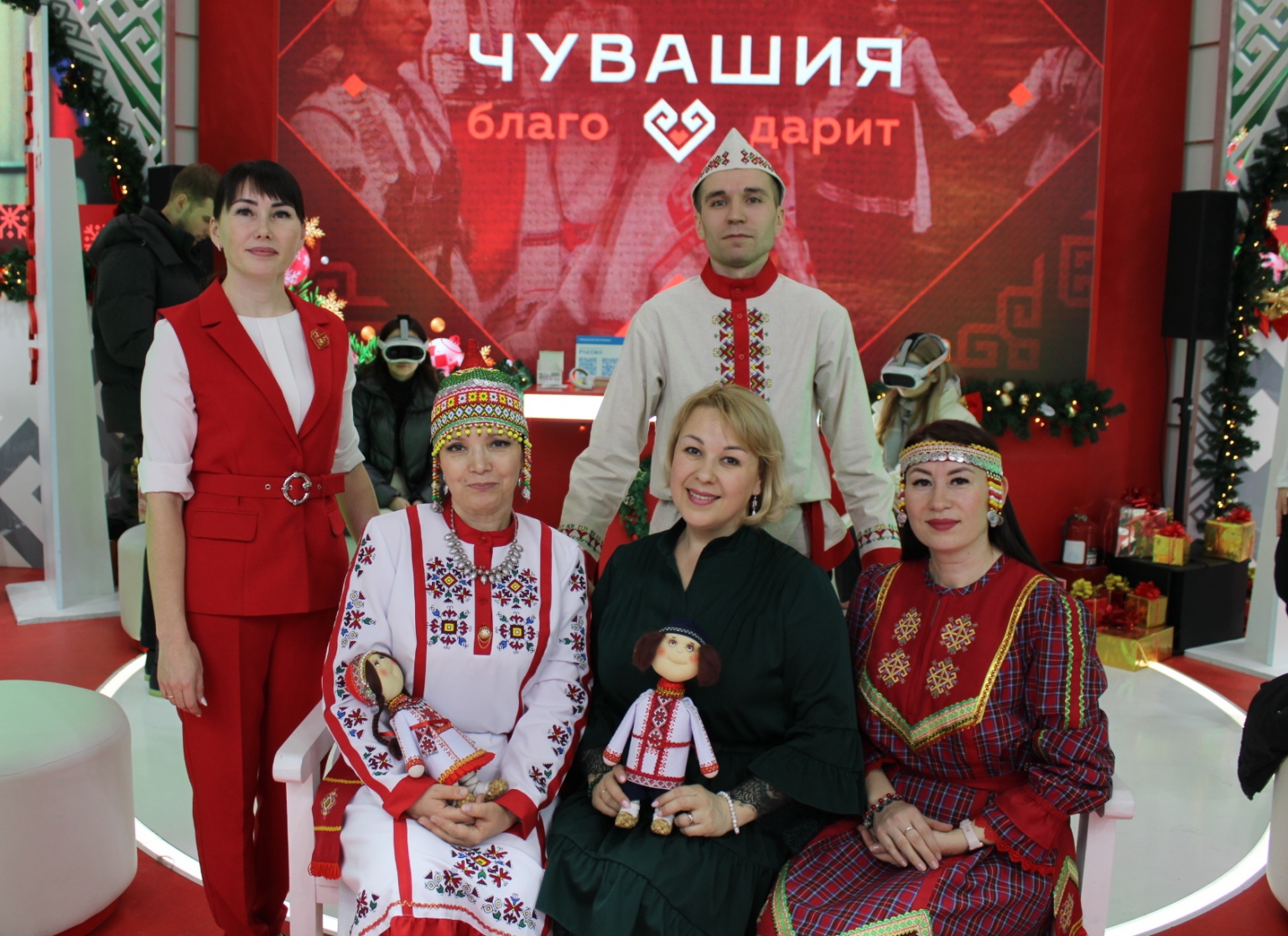 Вднх выставка 2024 в январе график работы. График выставок в евразии. Вднх выставка 2024 в январе график работы. Вднх вектор. Уникальная россия выставка.